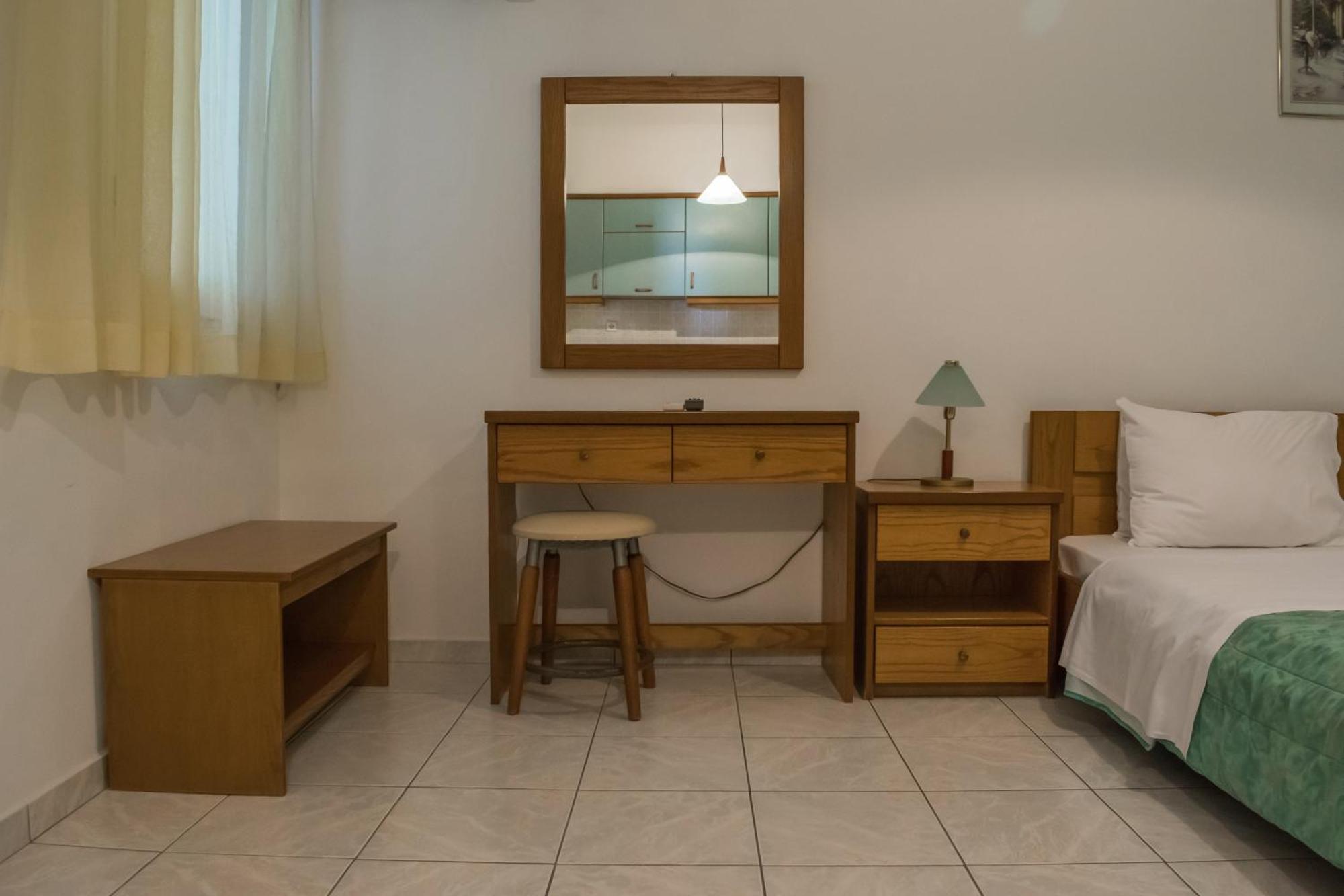 Tina'S Apartments アダマス 部屋 写真