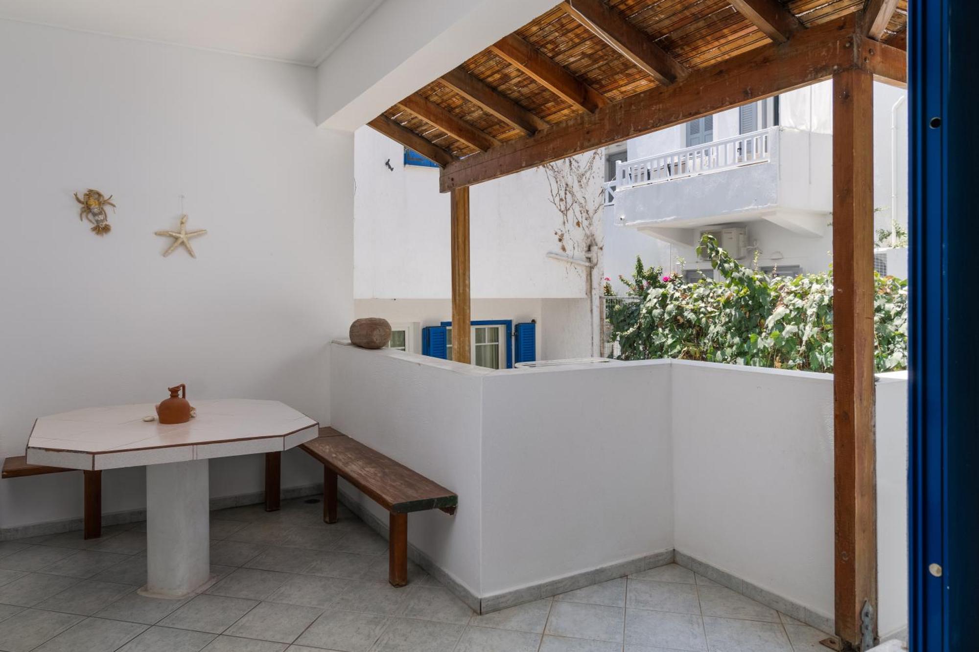 Tina'S Apartments アダマス 部屋 写真